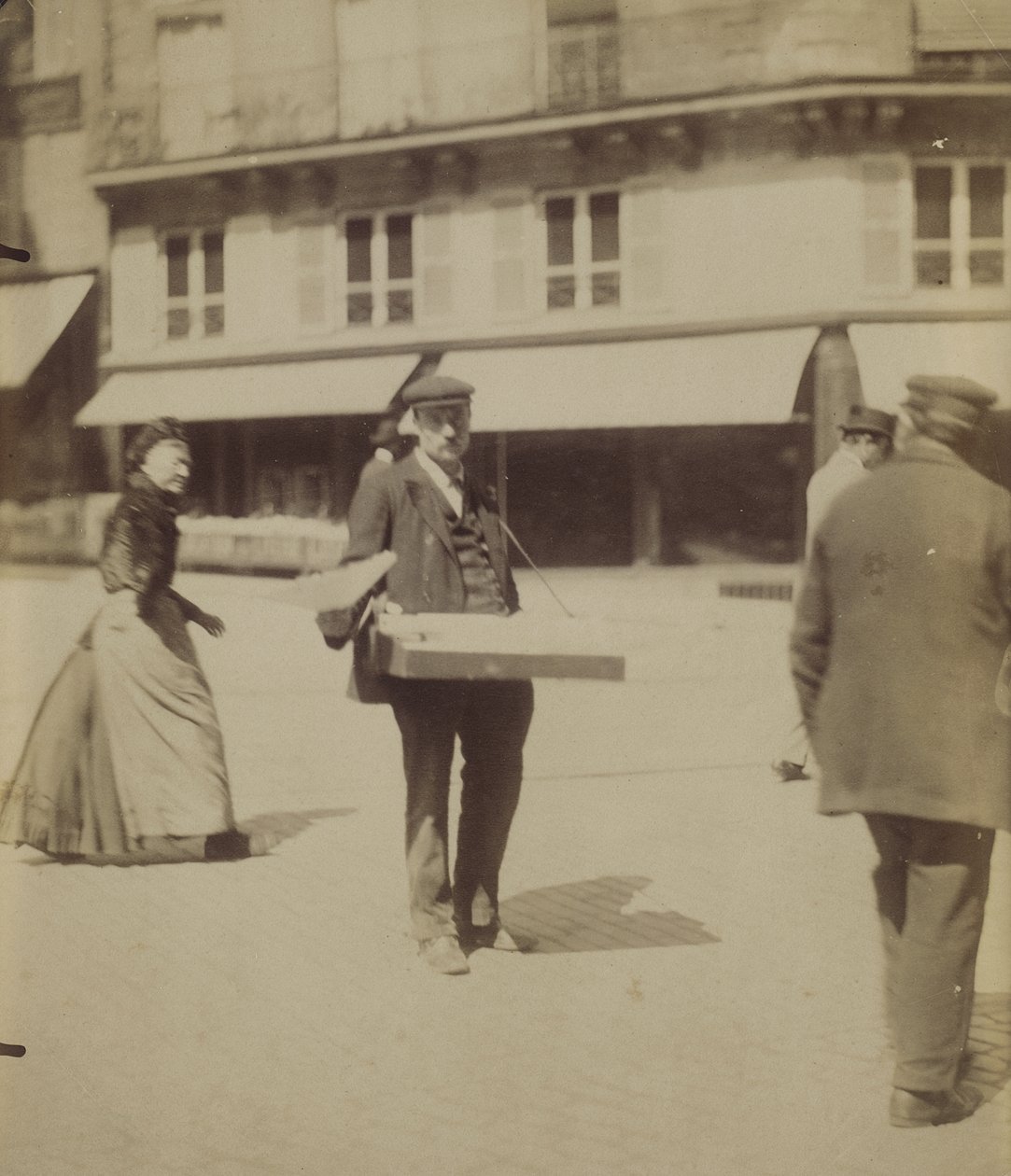 [Venditore ambulante] da Eugène Atget
