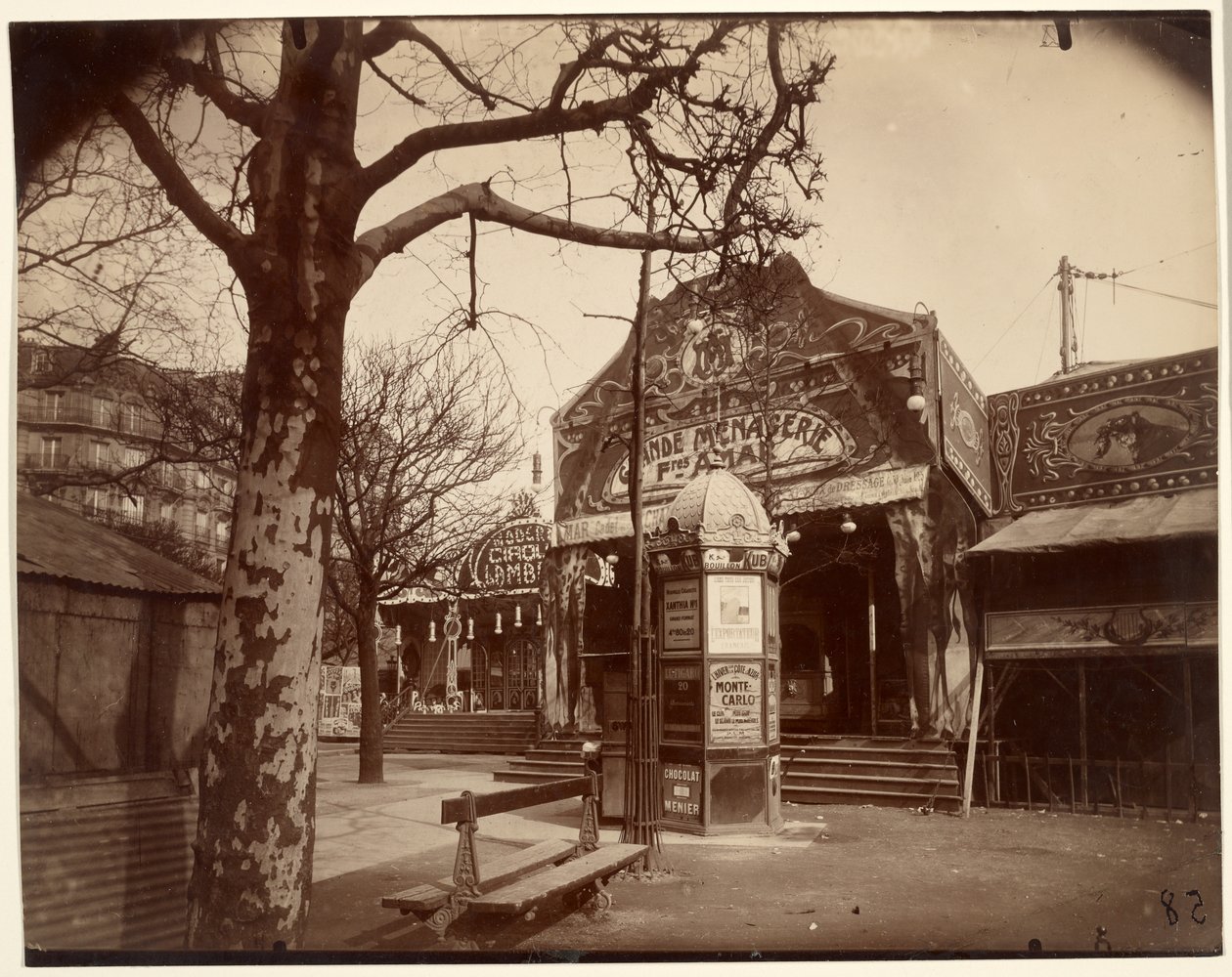 Festa Vaugirard (Fiera di strada e chiosco) da Eugène Atget