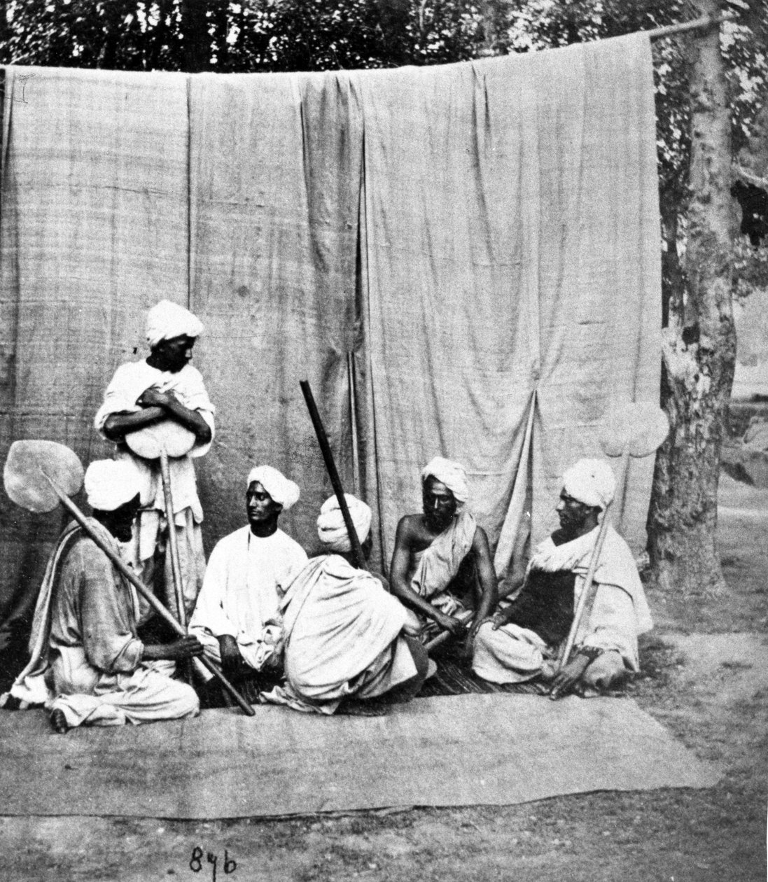 Punkawallahs, c.1860-80 da European Photographer