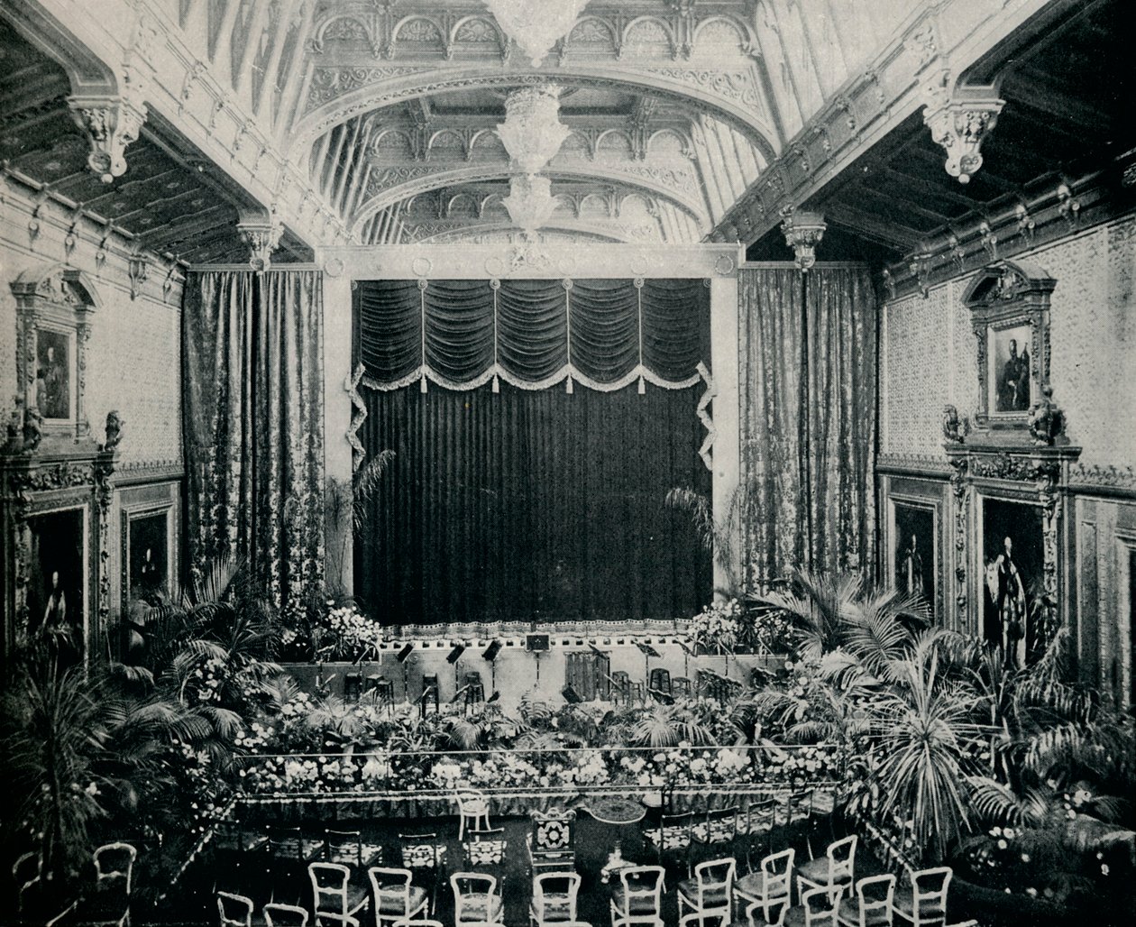 La Camera di Waterloo, Castello di Windsor, allestita come teatro per le rappresentazioni di Stato del 1891, c1891,1901 da Eyre and Spottiswoode