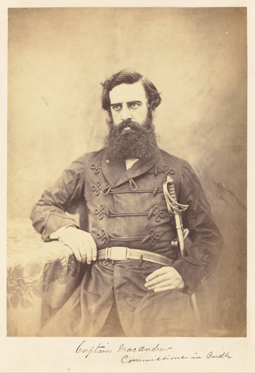 [Capitano MacAndrew, Commissario nell