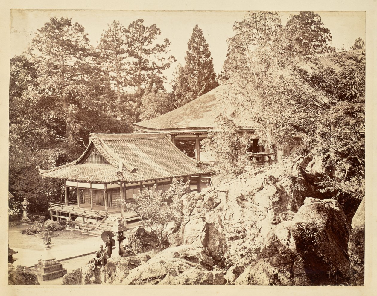 [Tempio di Ishiyama-dera] da Felice Beato