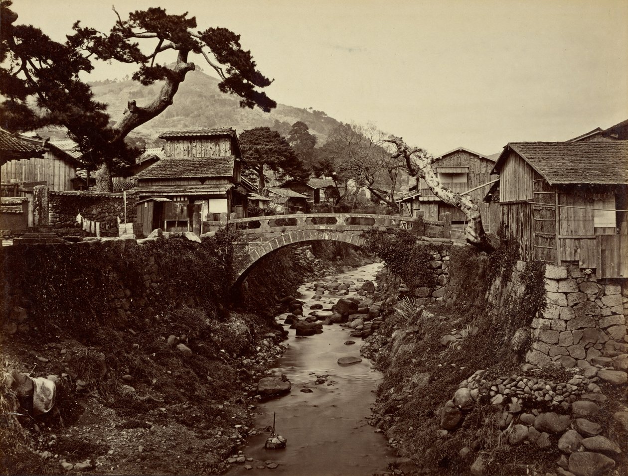 Nei pressi di Nagasaki da Felice Beato