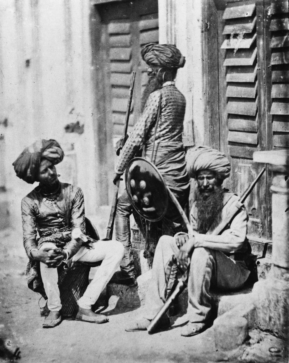 Ufficiali Sikh durante la ribellione indiana, 1858 da Felice Beato