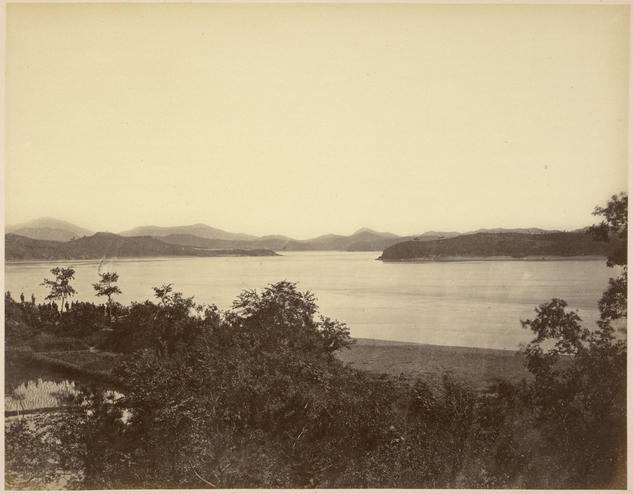 Vista da Fort Monocacy con Fort McKee in lontananza da Felice Beato