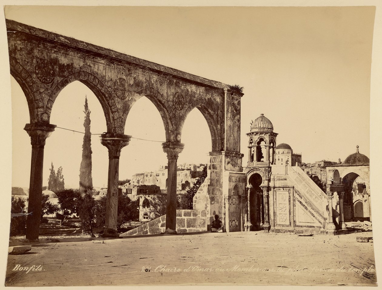 Il trono di Omar o il gradino sulla piattaforma del tempio da Félix Bonfils
