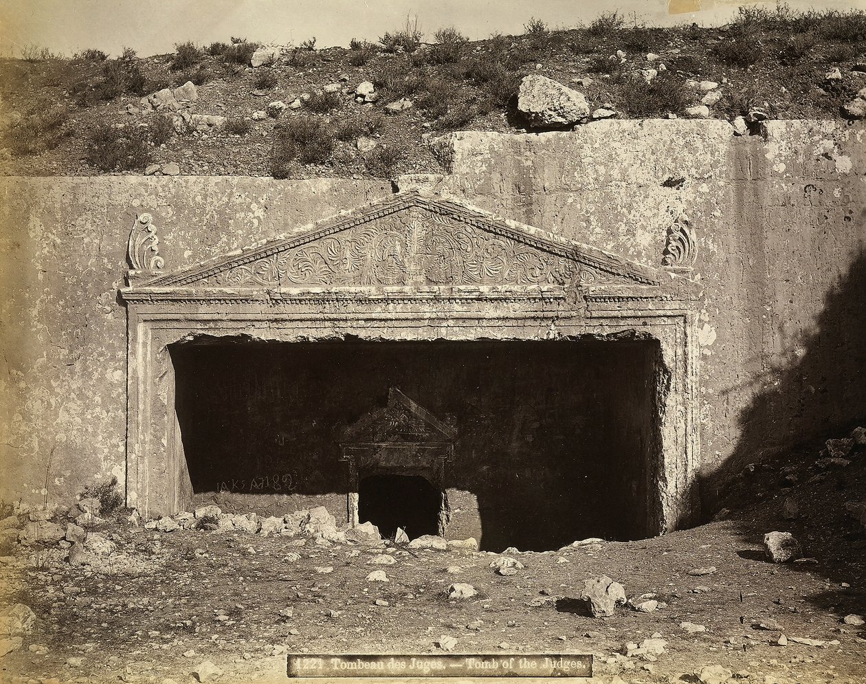 Ingresso alla tomba dei Giudei, a Gerusalemme da Félix Bonfils