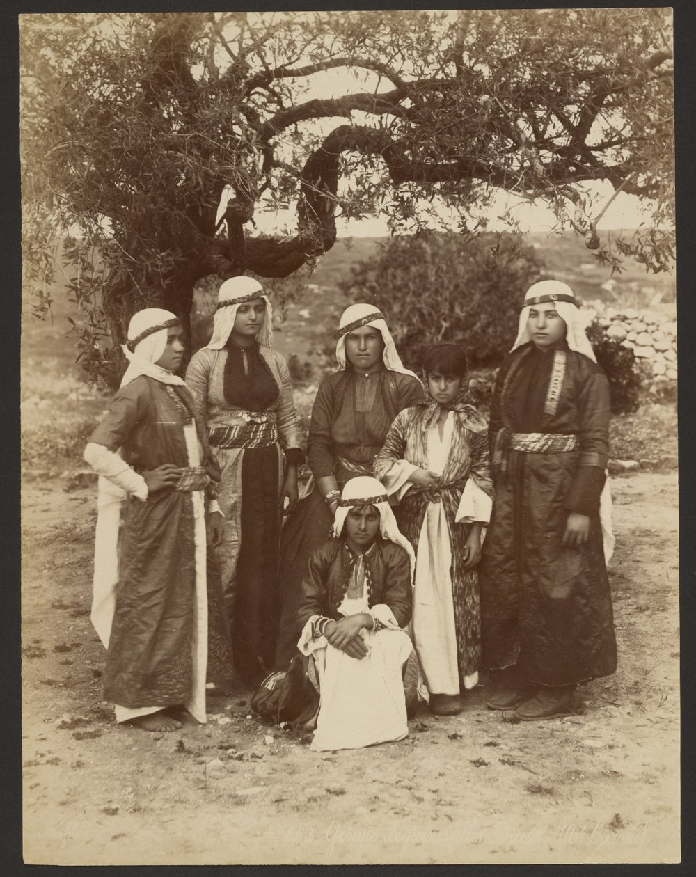Gruppo di giovani ragazze druse: Monte Carmelo da Félix Bonfils