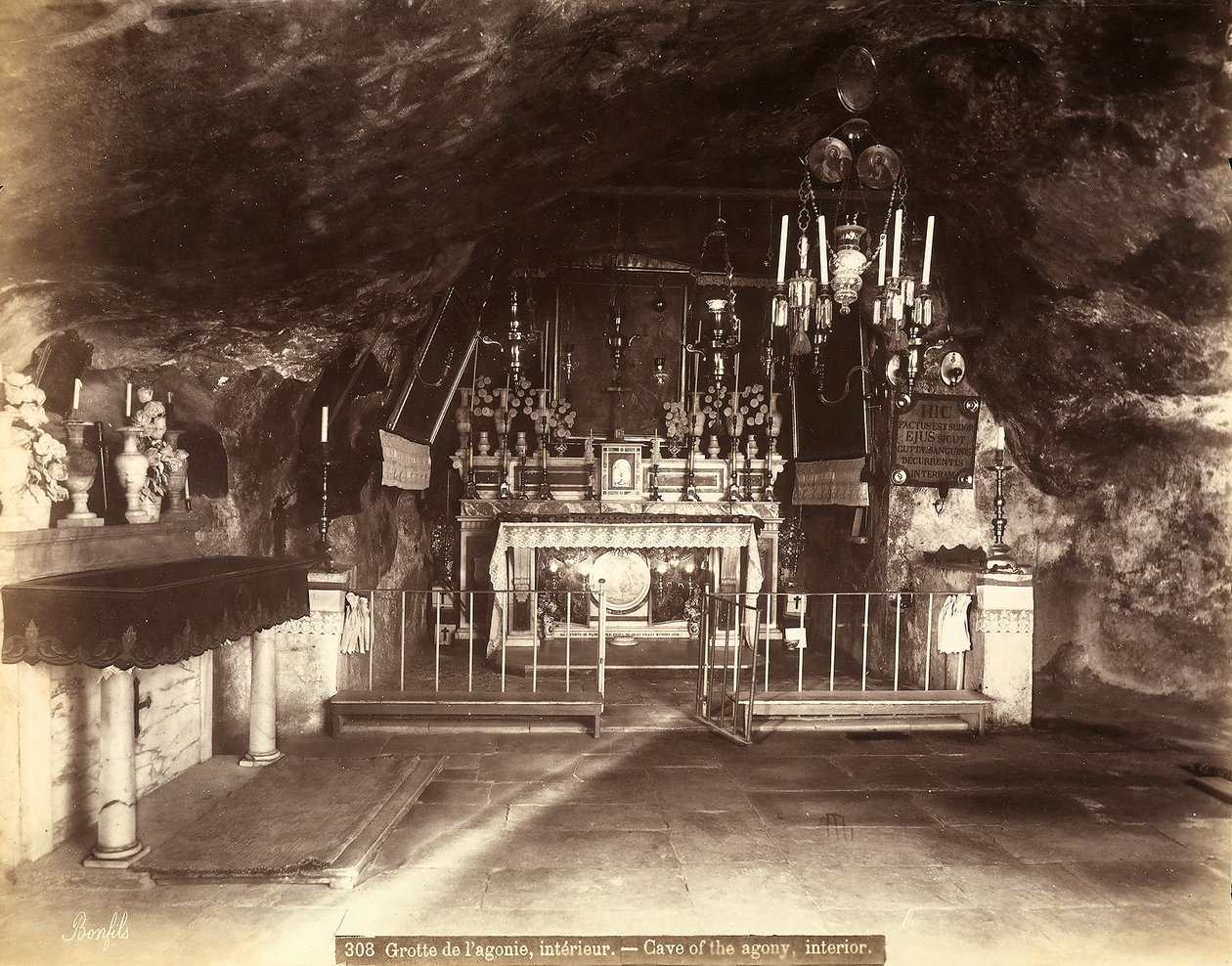 Interno della Grotta dell