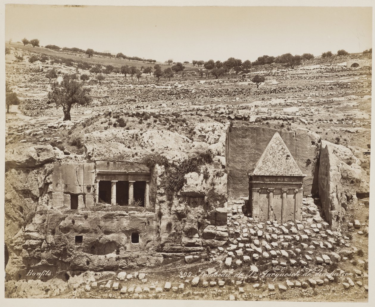 Tomba di St. Jacques de ... #309 da Félix Bonfils