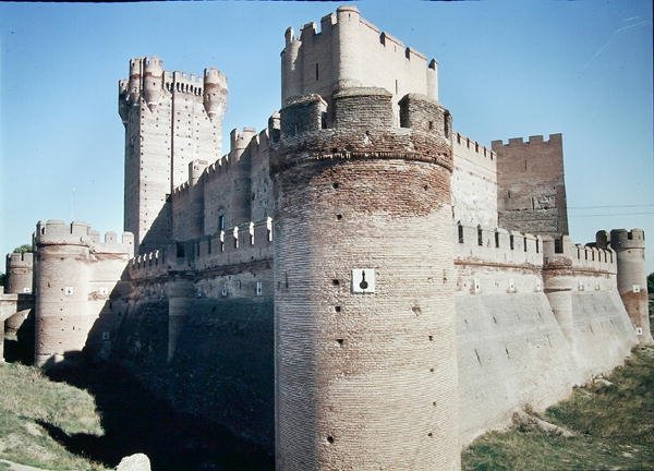 Vista del Castillo de la Mota, costruito per Juan II nel 1440 da Fernando de Carreno