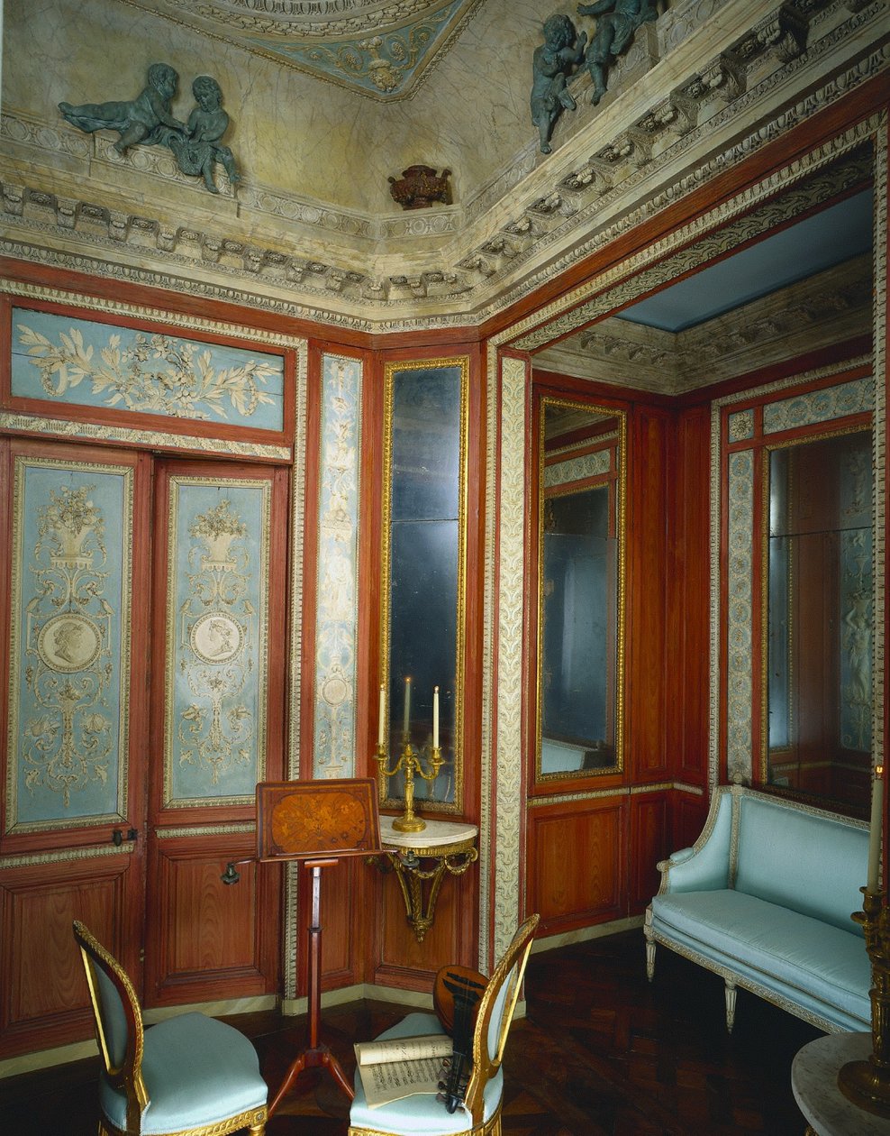 Boudoir dall