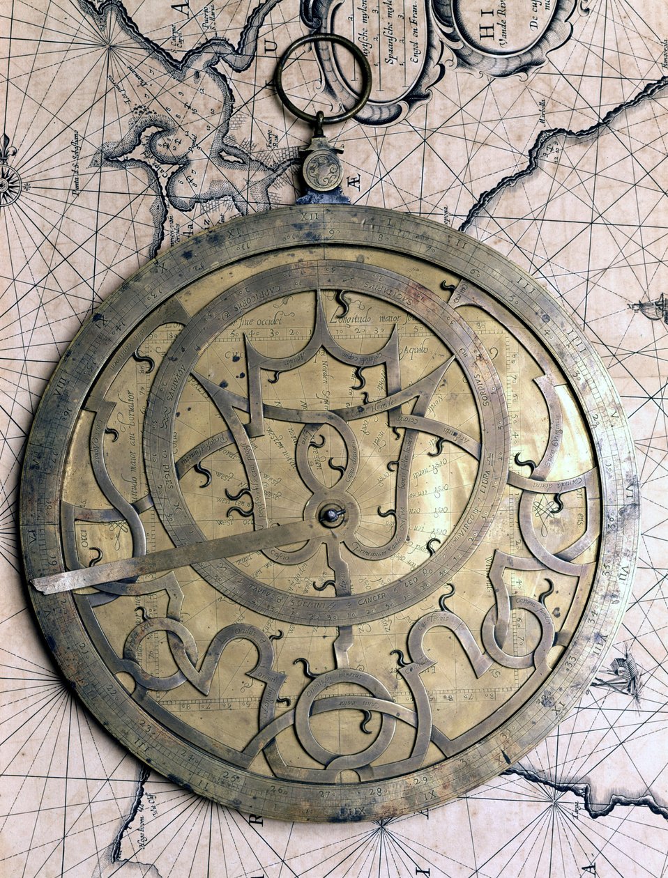 Astrolabio fiammingo (Leuven) del XVI secolo. Museo del Castello, Milano da Flemish School
