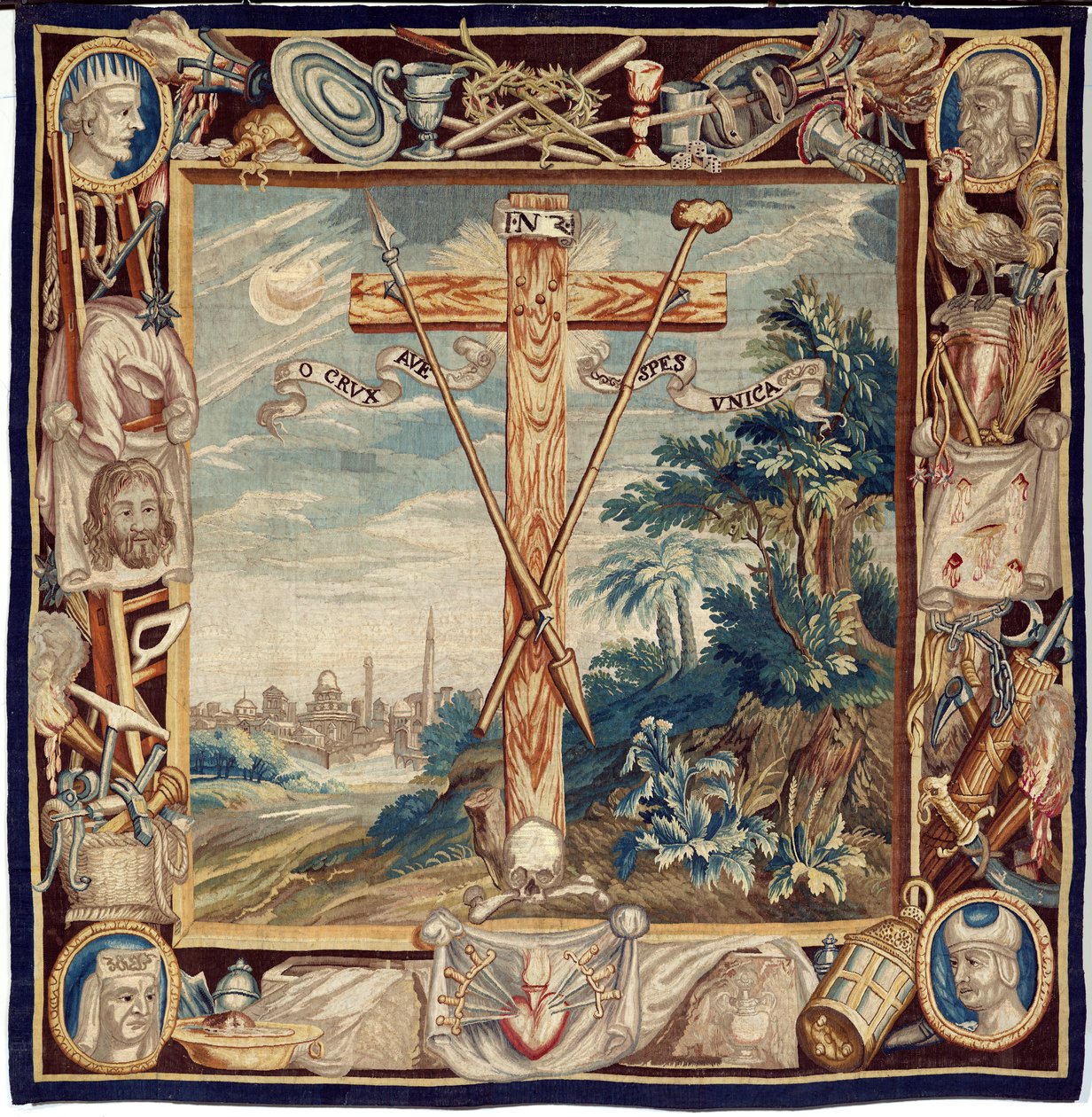 Arazzo fiammingo. La Glorificazione della Santa Croce. XVII secolo. Proprietà della chiesa Sint-Walburgakerk Oudenaarde (Dekenij van de Sint-Walburga). da Flemish School