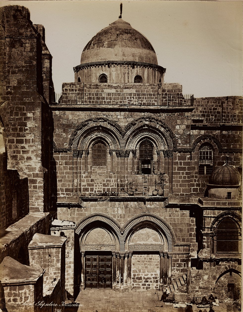 Album Palestina 1887: la basilica del Santo Sepolcro a Gerusalemme da Félix Bonfils