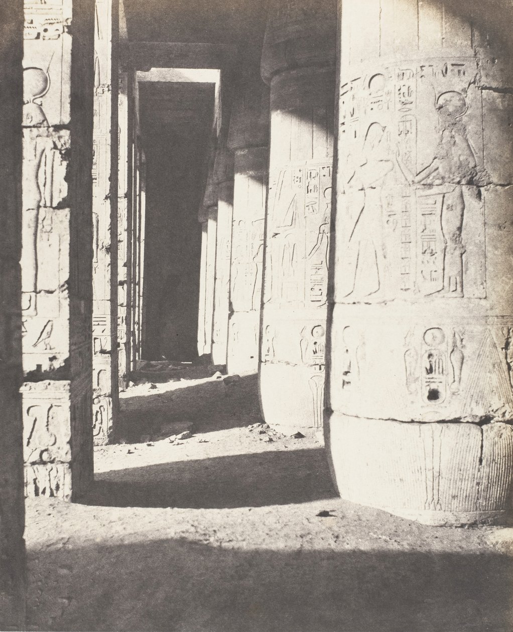 Médinet-Abou Tebe, Costruzioni Posteriori - Secondo Cortile, 1851-52, stampato 1853-54 da Félix Teynard