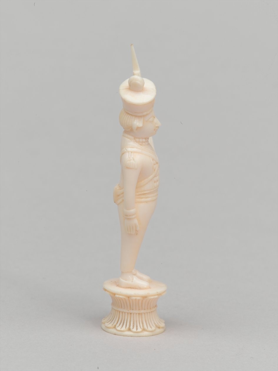 Pedone bianco, pezzo degli scacchi, India da Flora Macdonald Reid