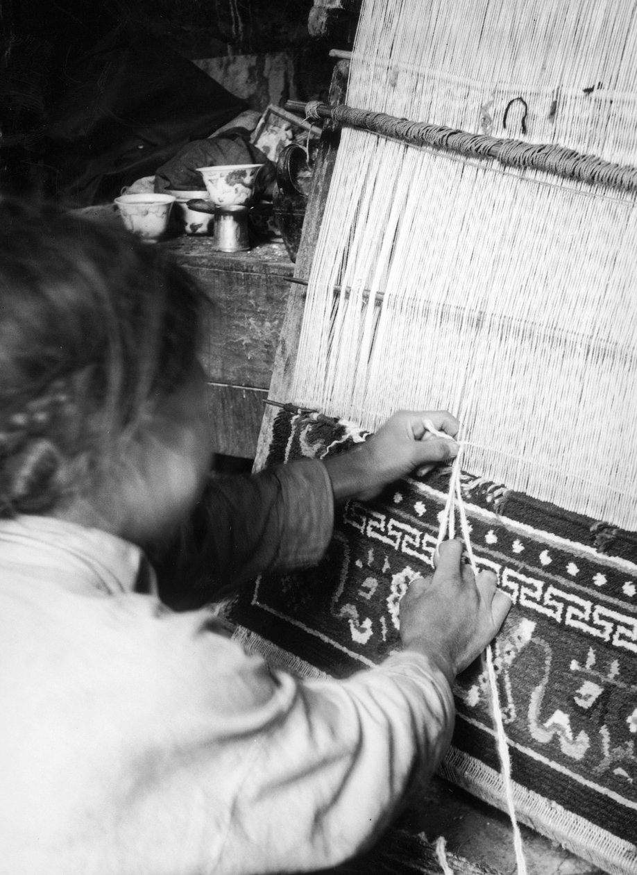 Il tessitore di tappeti, Gyantsé, Tibet da Fosco Maraini