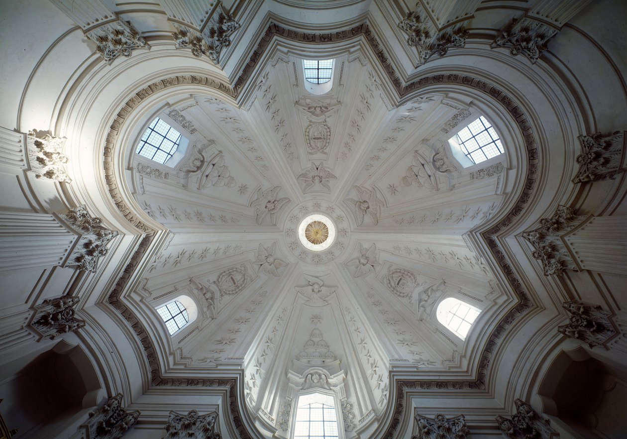 Vista interna della cupola della chiesa di Sant