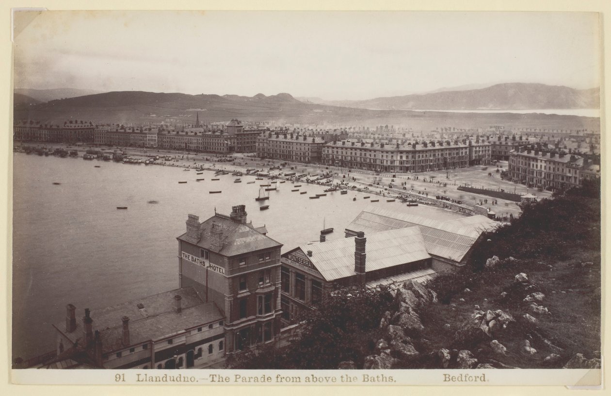Llandudno - La Parata vista dai bagni, 186094 da Francis Bedford