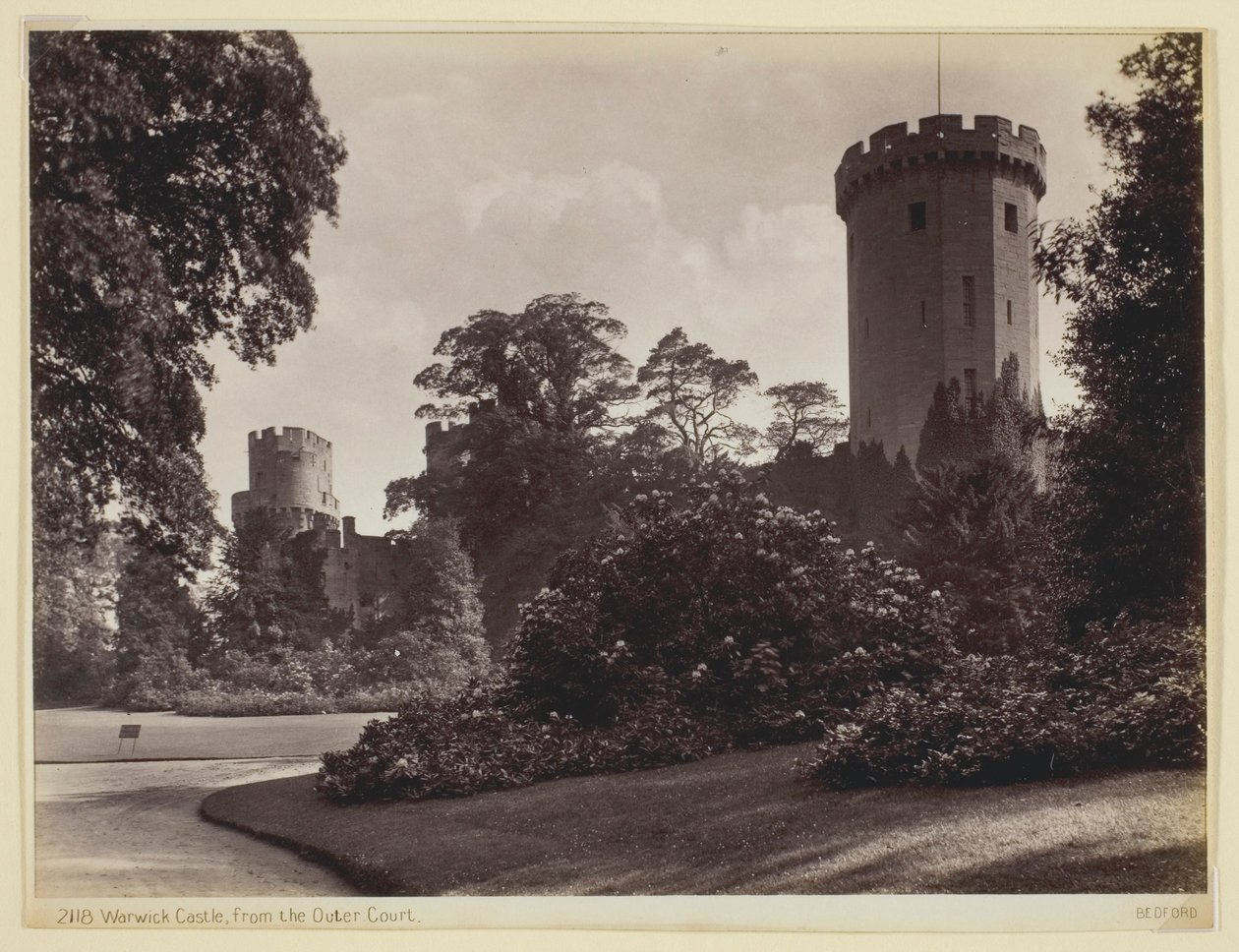 Castello di Warwick, dal cortile esterno da Francis Bedford