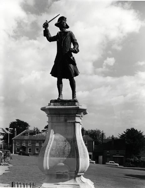 Statua del Maggior Generale James Wolfe (1727-59) da Francis Derwent Wood