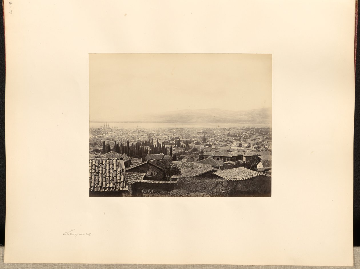 [Vista della città da lontano] da Francis Frith