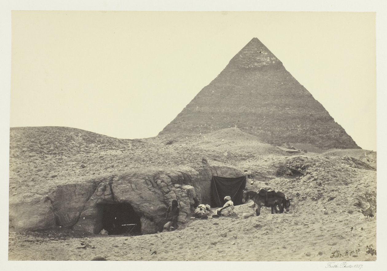Tombe rupestri e piramide di Belzoni, Gizeh da Francis Frith