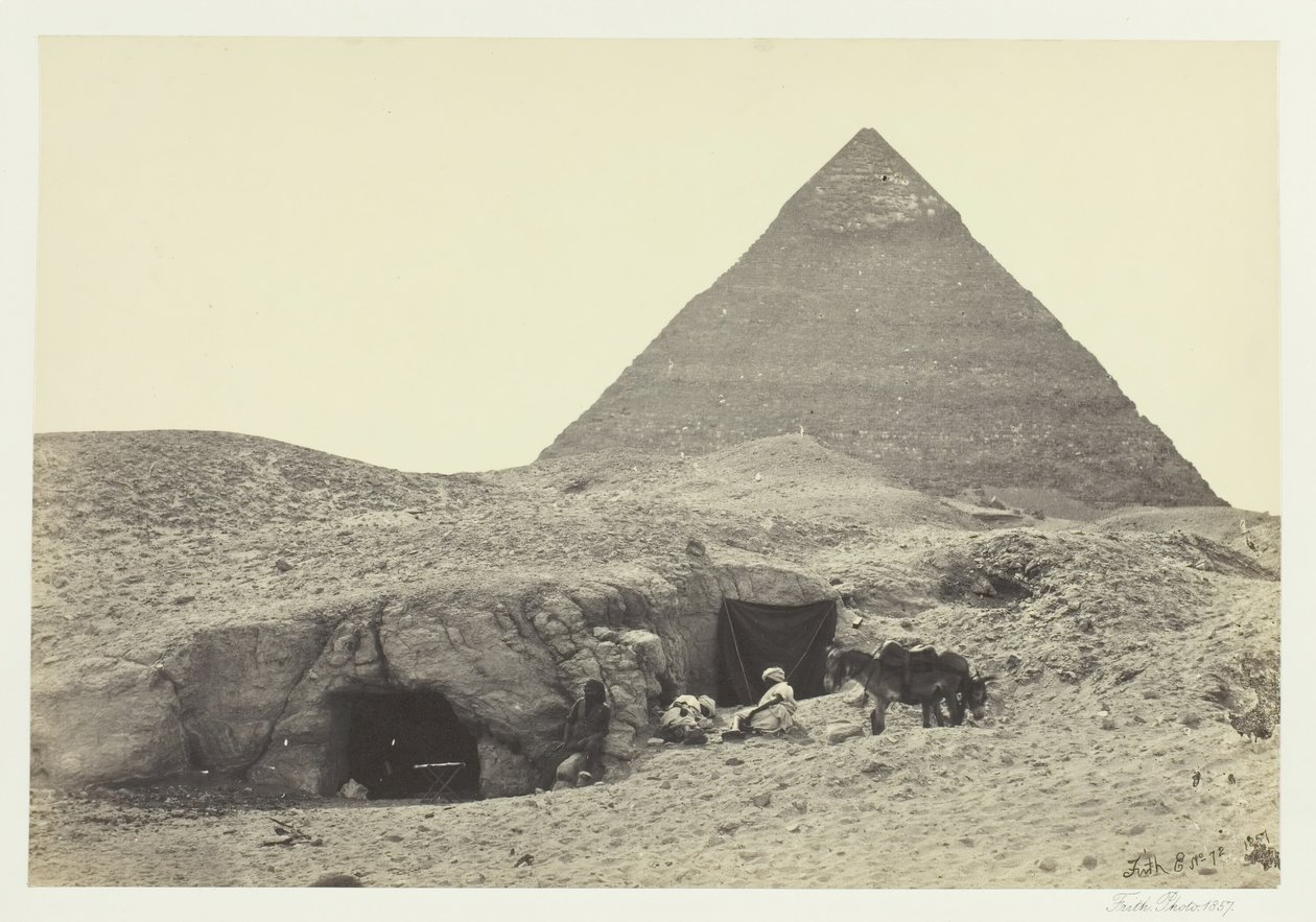 Tombe rupestri e Piramide di Belzoni, Giza da Francis Frith