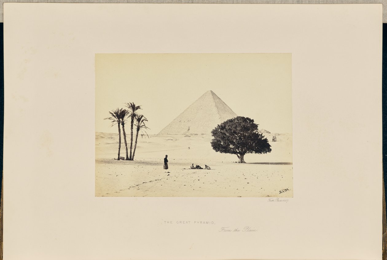 La Grande Piramide, vista dalla pianura da Francis Frith