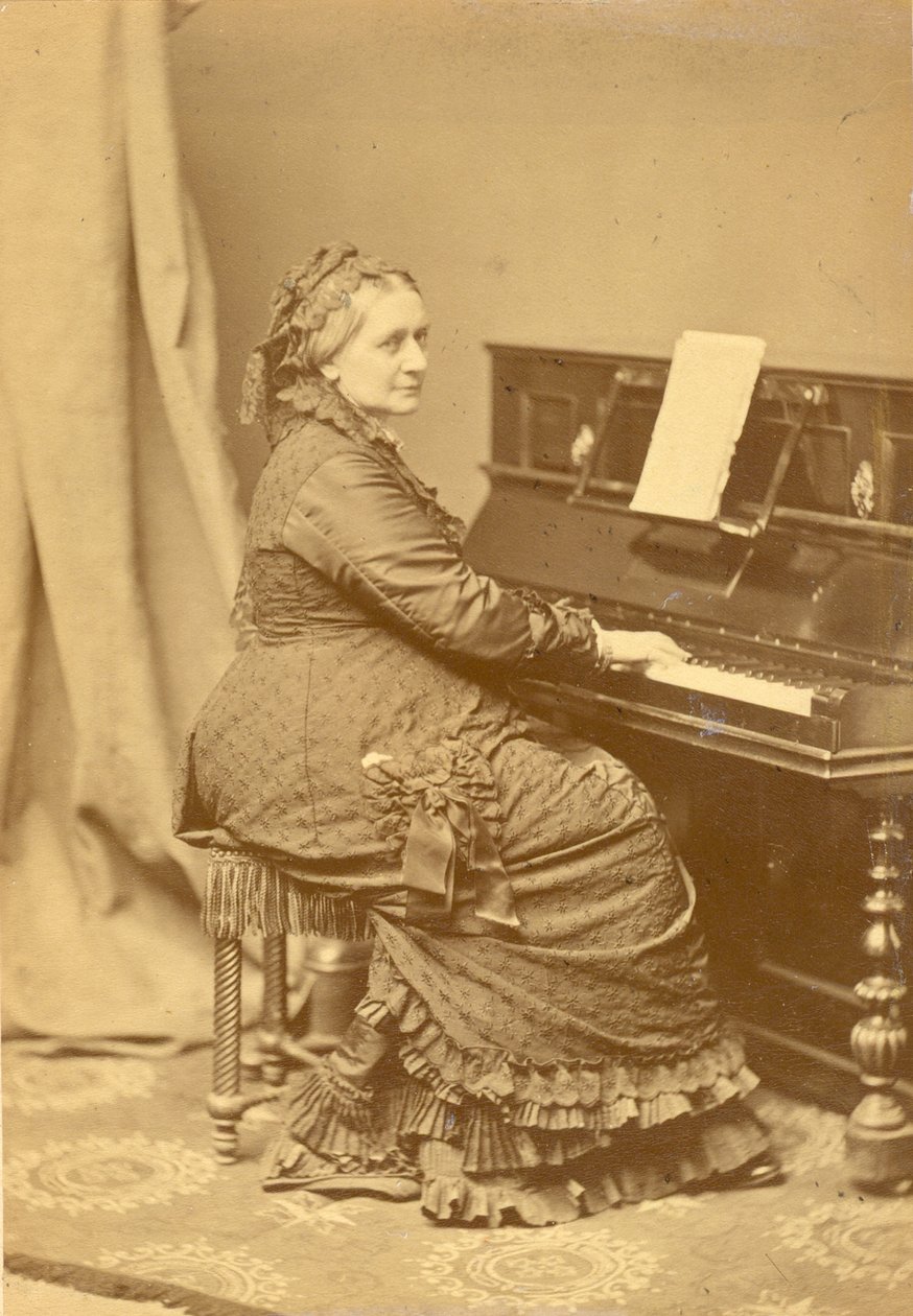 Ritratto di Clara Wieck-Schumann 1819-1896 al pianoforte, ca. 1878 da Franz Hanfstaengl