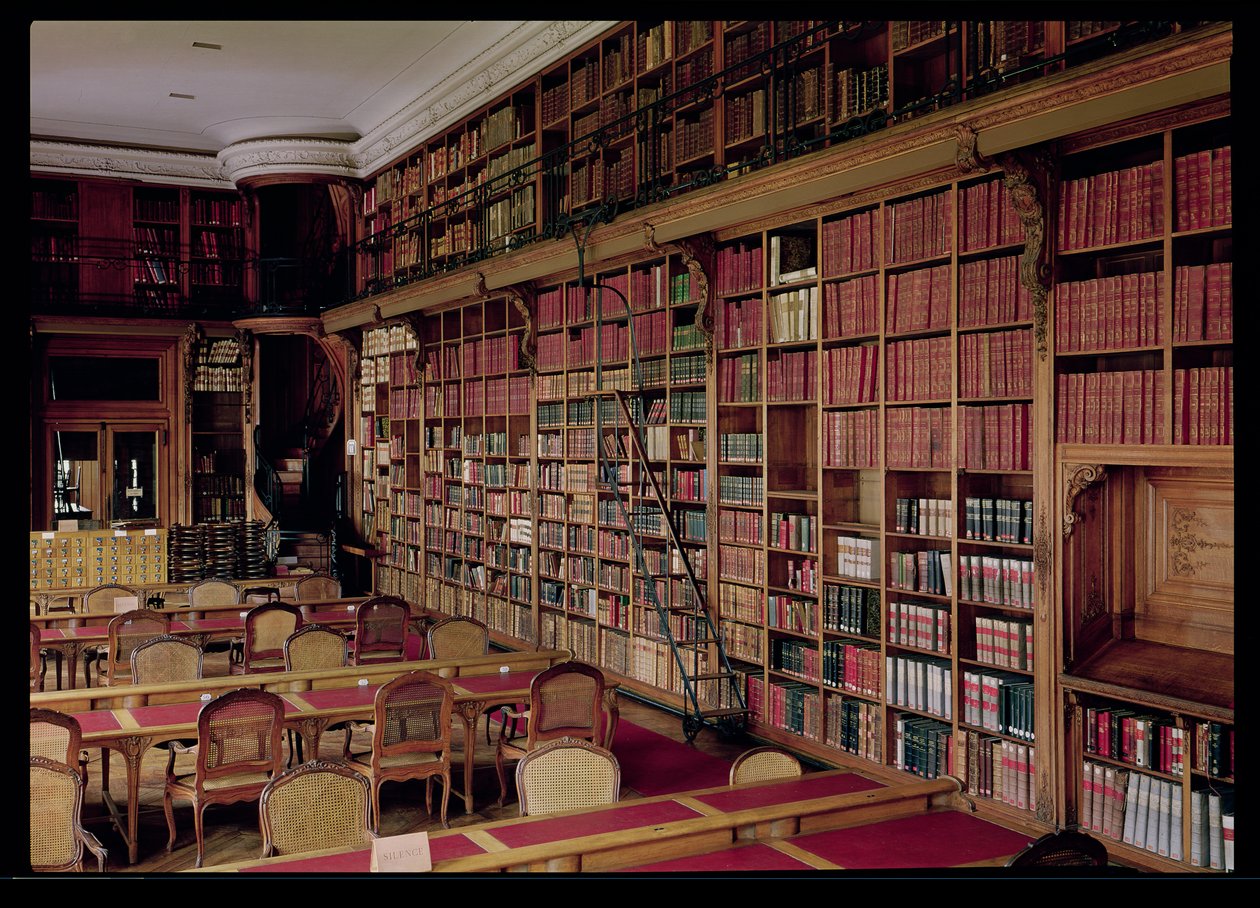 Interno della sala dei manoscritti da French Photographer
