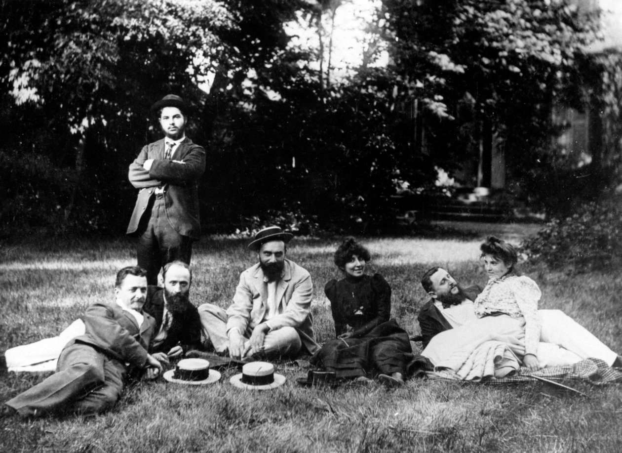 Membri del gruppo dei Nabis seduti nel giardino del Relais, la casa dei Natanson a Villeneuve sur Yonne da French Photographer