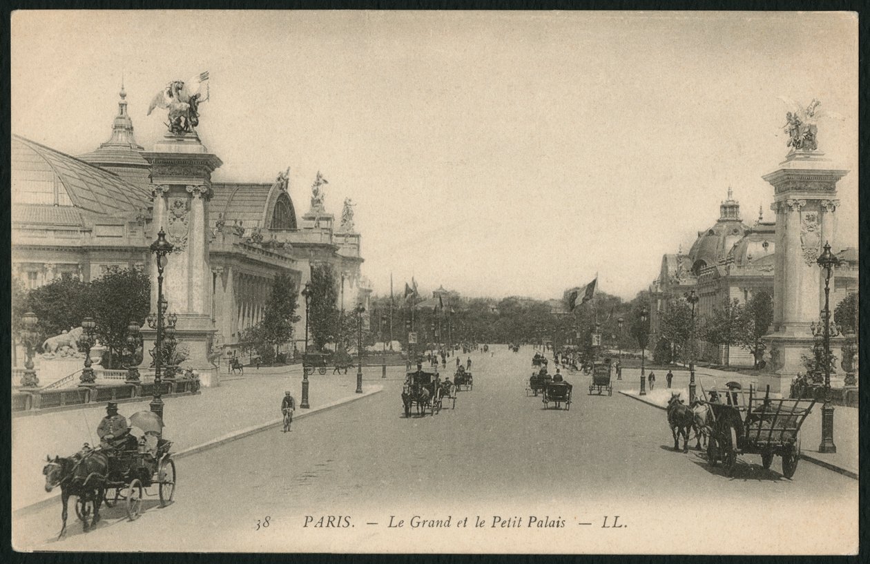 Cartolina che raffigura il Grand e Petit Palais, Parigi, c.1900 da French Photographer