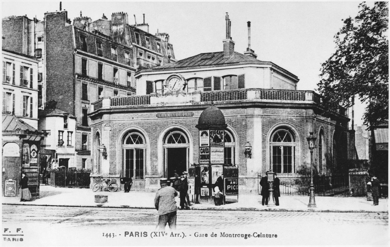 Cartolina raffigurante la stazione di Montrouge, Parigi, c.1900 da French Photographer