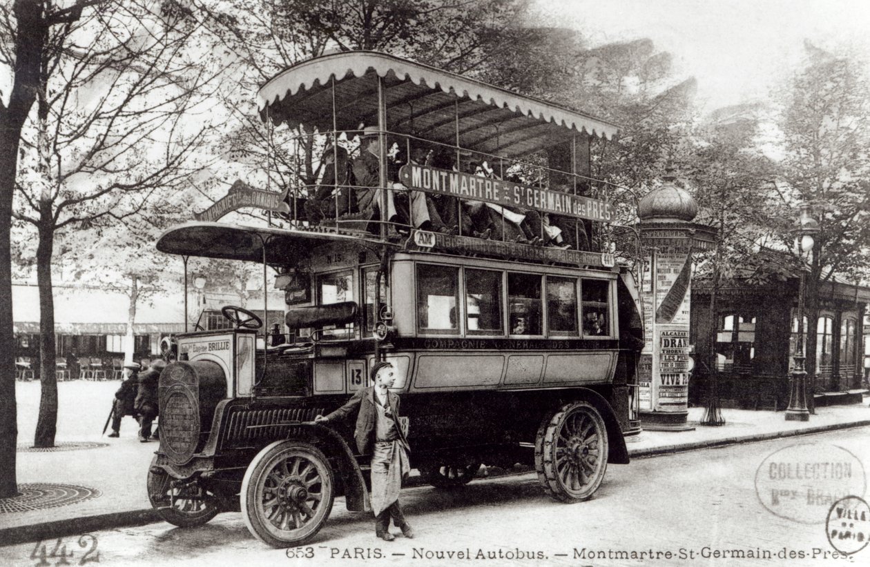 Il nuovo autobus a Parigi, 1906 da French Photographer