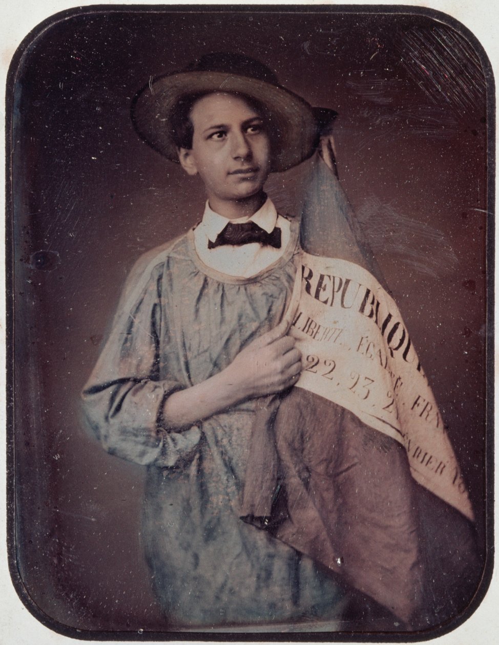 Giovane uomo con una bandiera, 1848 da French Photographer