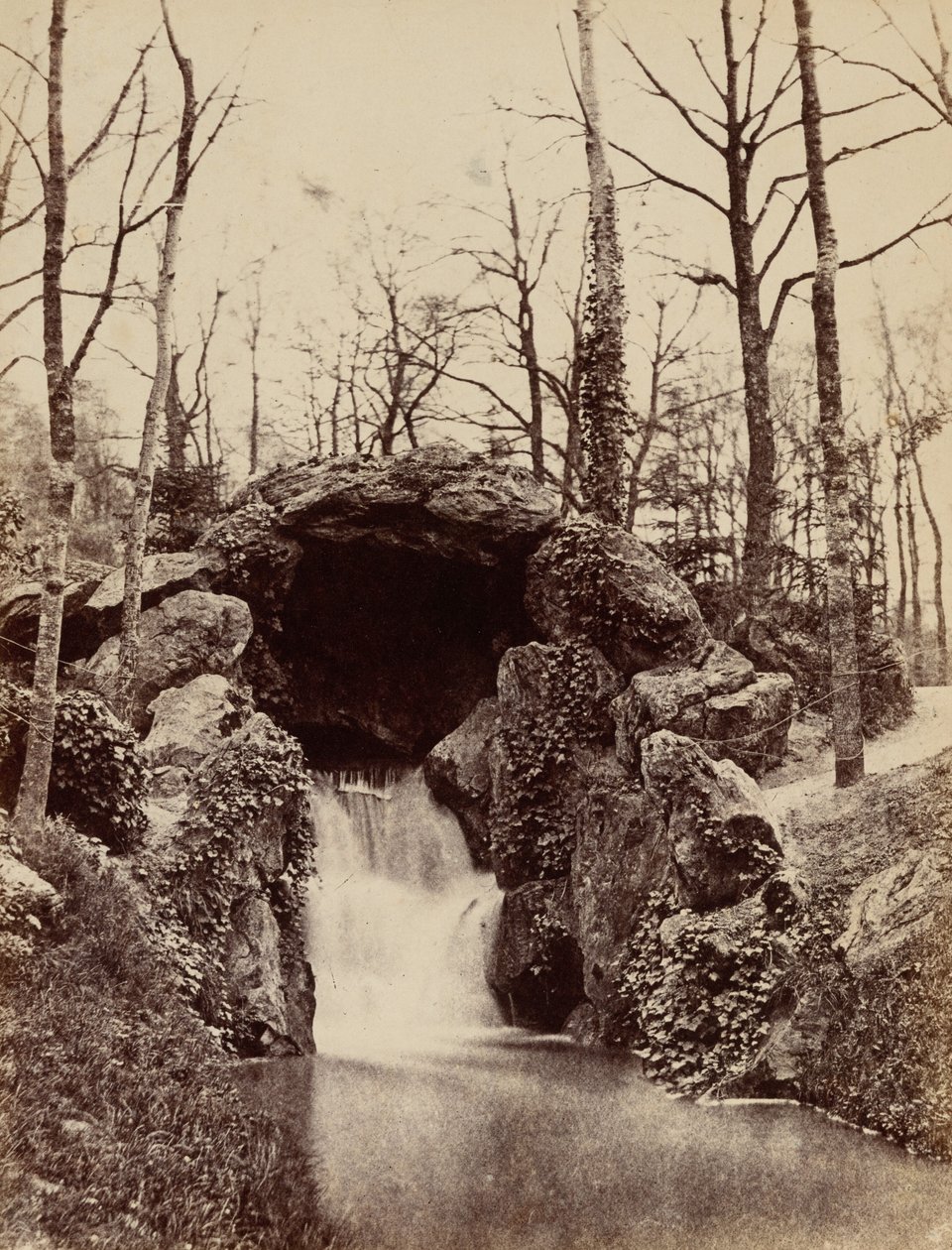 Cascata nel Bois de Boulogne, c. 1855 (foto) da French Photographer