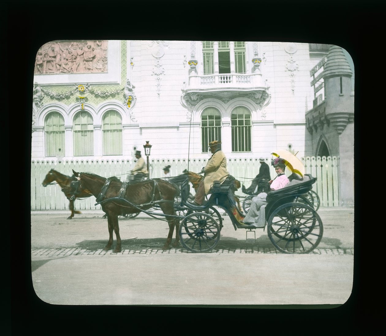 Esposizione di Parigi: Palazzo delle Arti Decorative, Parigi, Francia, 1900 da French Photographer