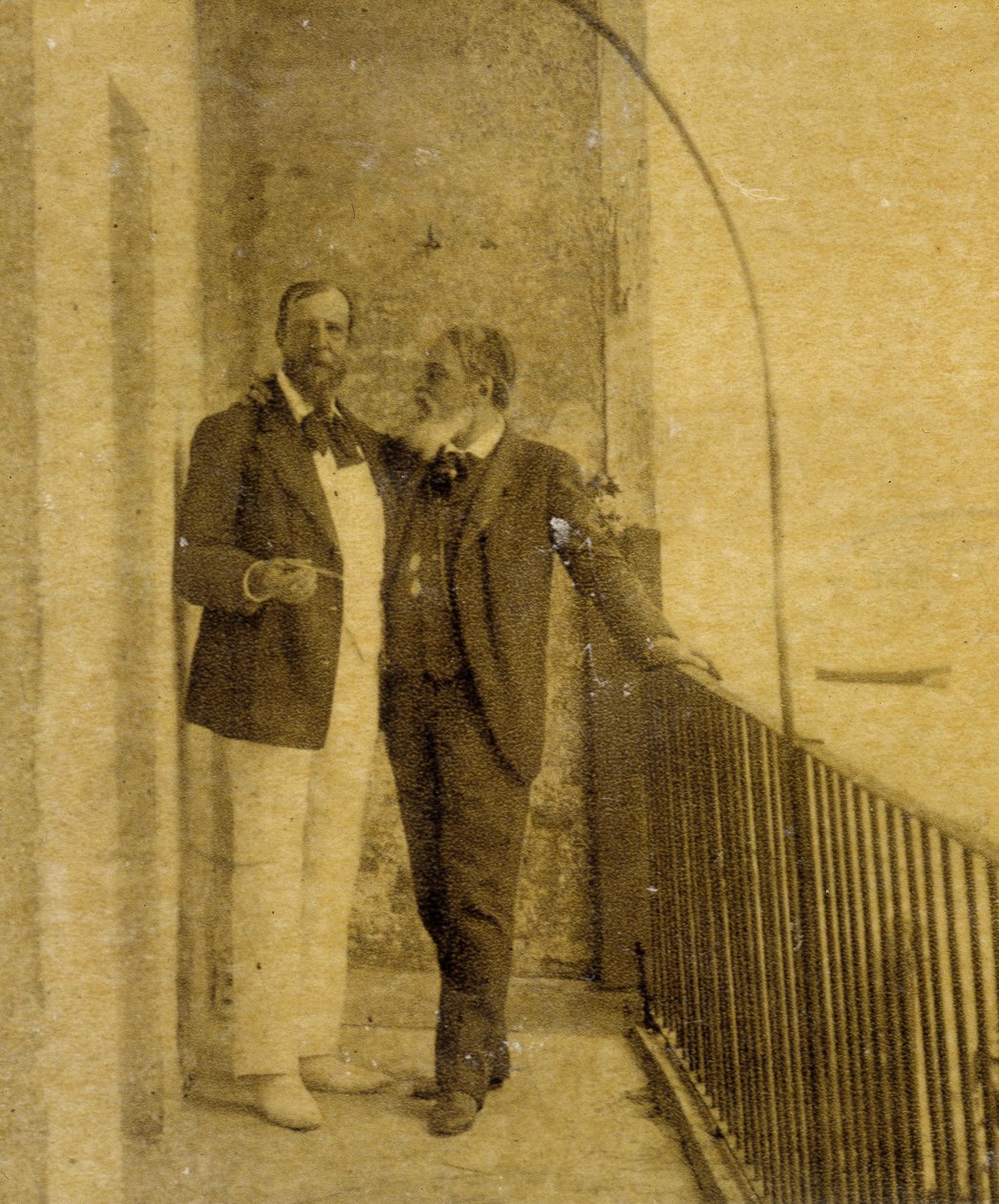 Paul Deroulede (1846-1914) e Jean Sully Mounet detto Mouney-Sully (Mounet Sully) (1841-1916) a San Sebastian da French Photographer