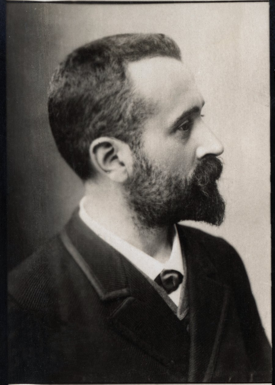 Ritratto di Alphonse Bertillon (1853-1914), ufficiale di polizia francese e ricercatore di biometria da French Photographer