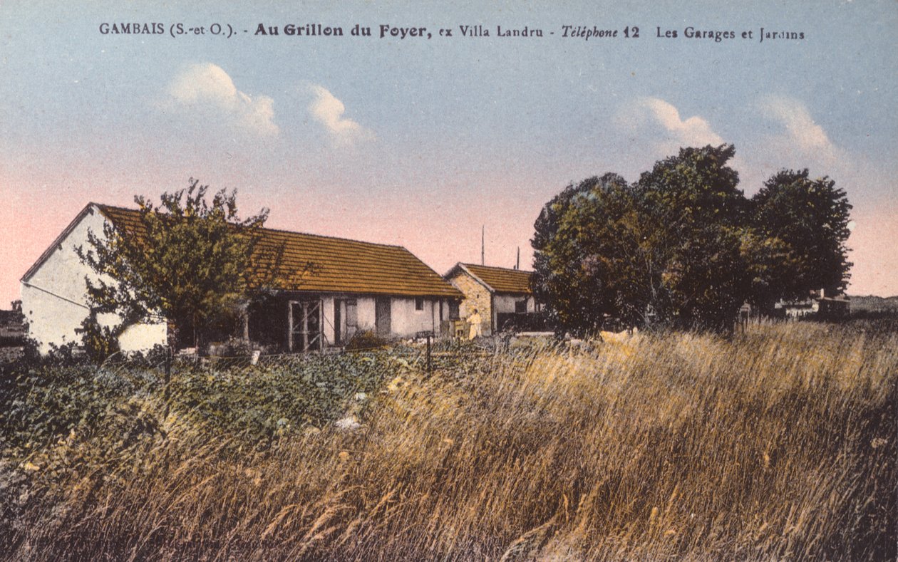 Cartolina raffigurante la casa di Henri Desire Landru (1869-1922) a Gambais da French Photographer