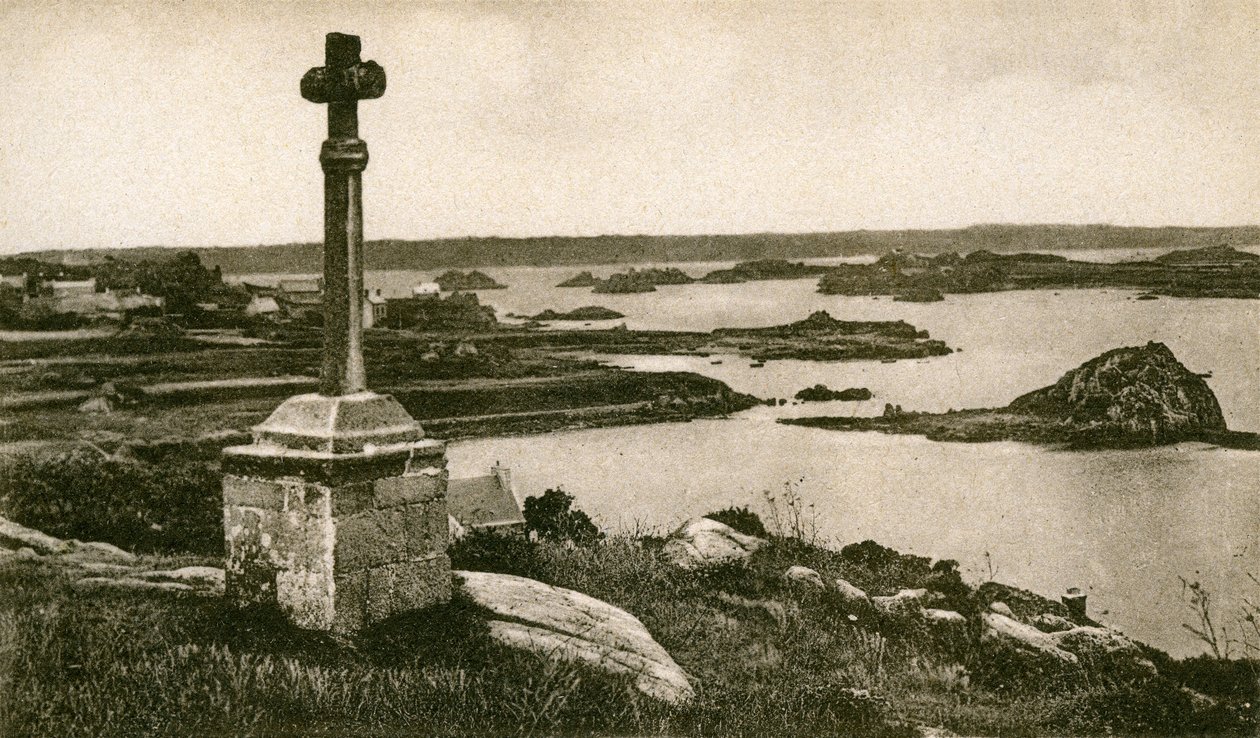Île de Bréhat: Croix St Michel e gli isolotti di Kerpont, inizio XX secolo da French Photographer