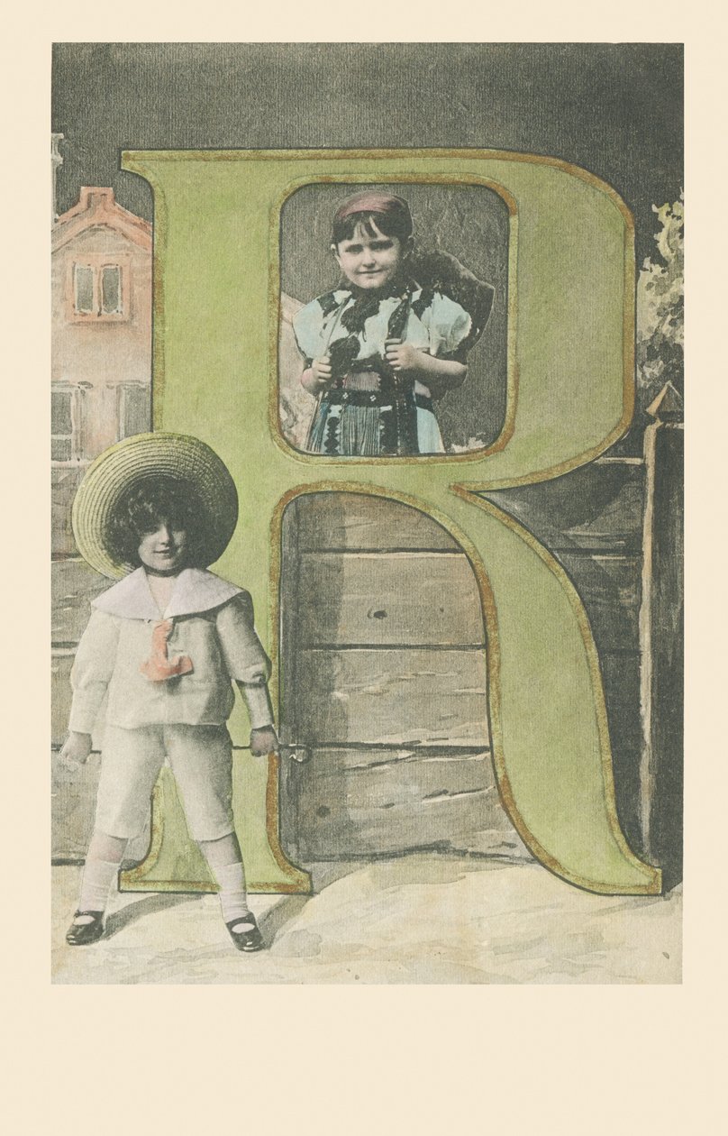 Due bambini in costume da French School