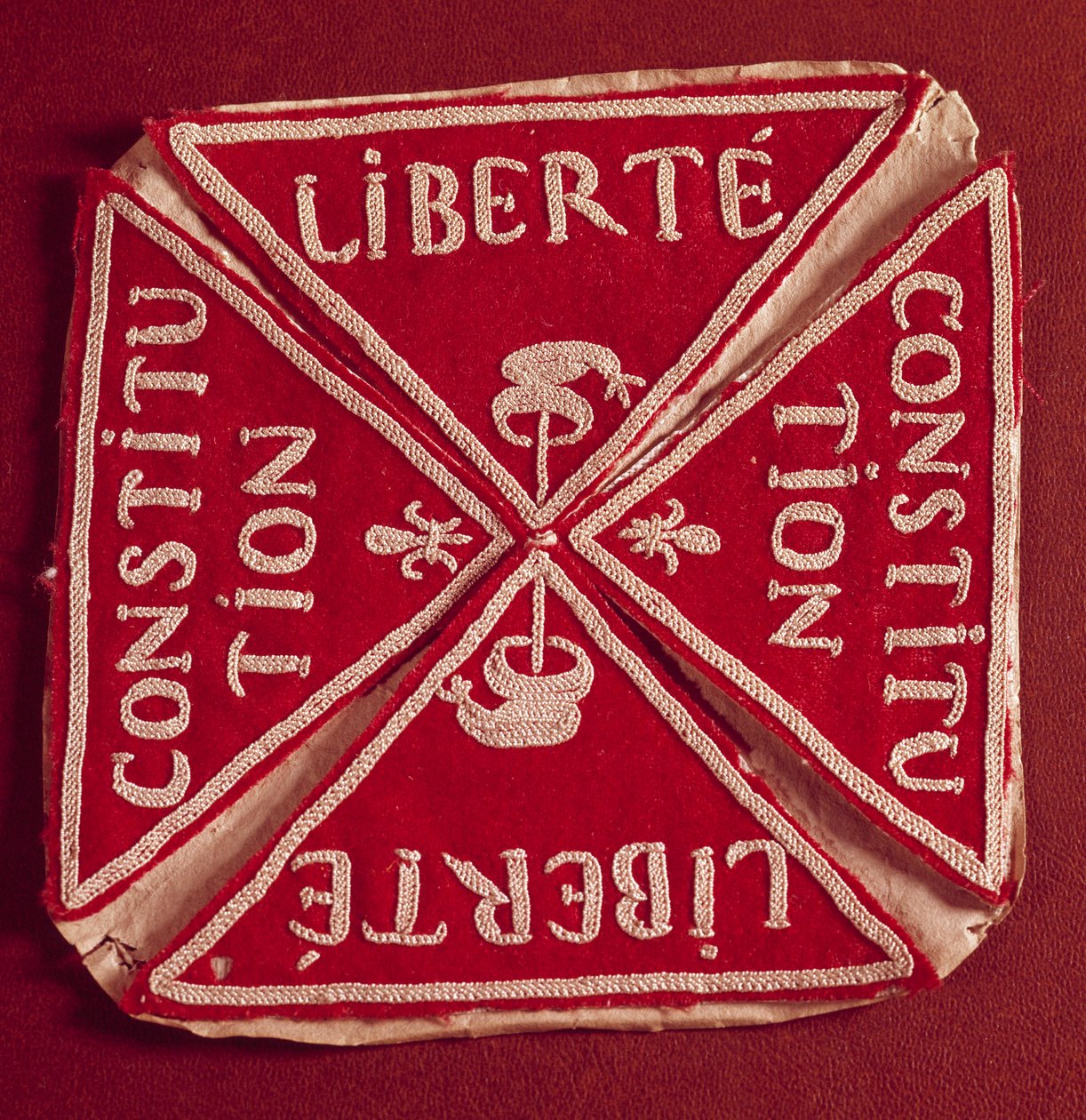 Distintivo della prima Repubblica Francese “Liberté Constitution” da French School