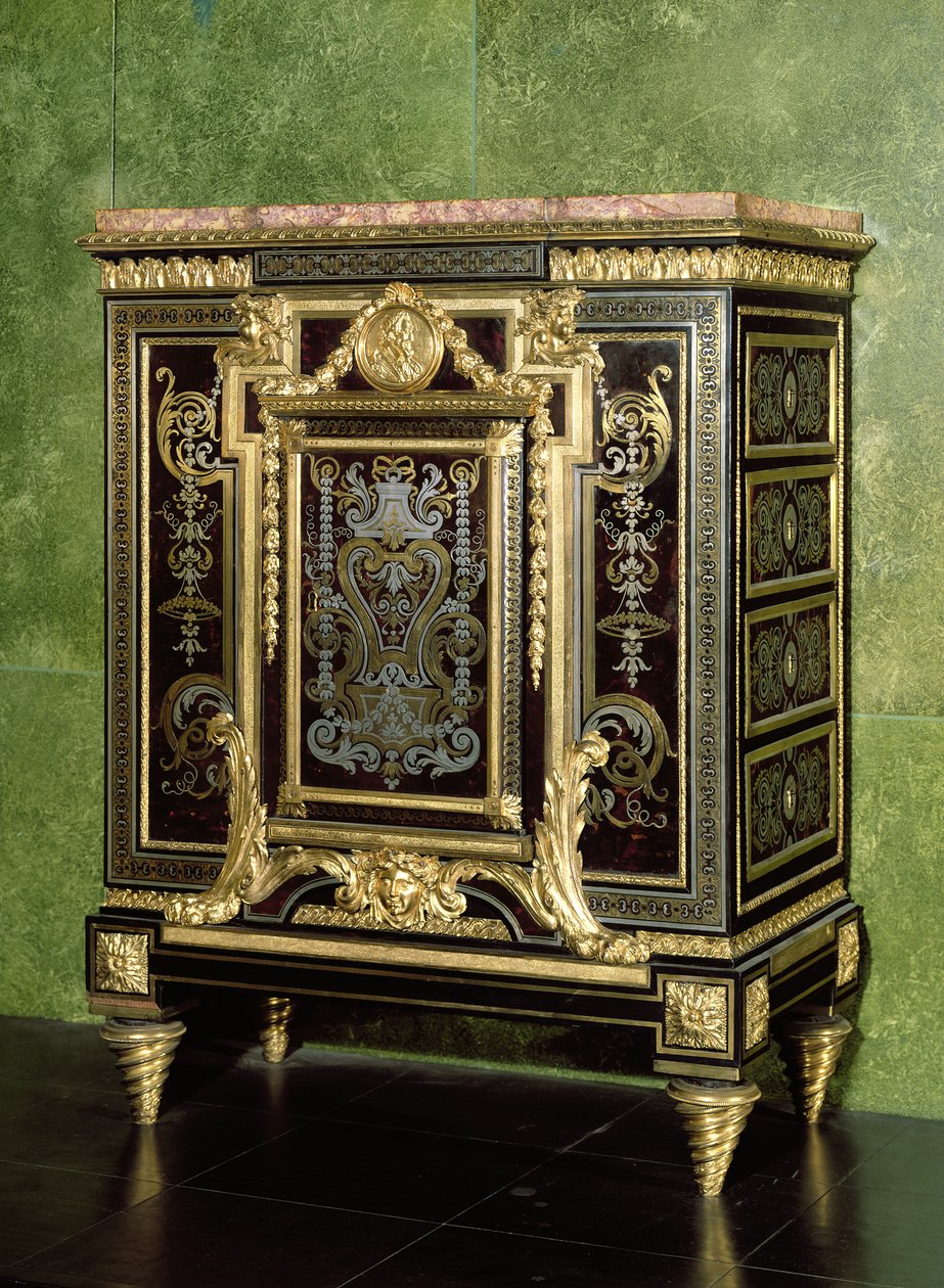 Mobile Boulle, montature in bronzo dorato, fine XVII secolo con alterazioni successive da French School