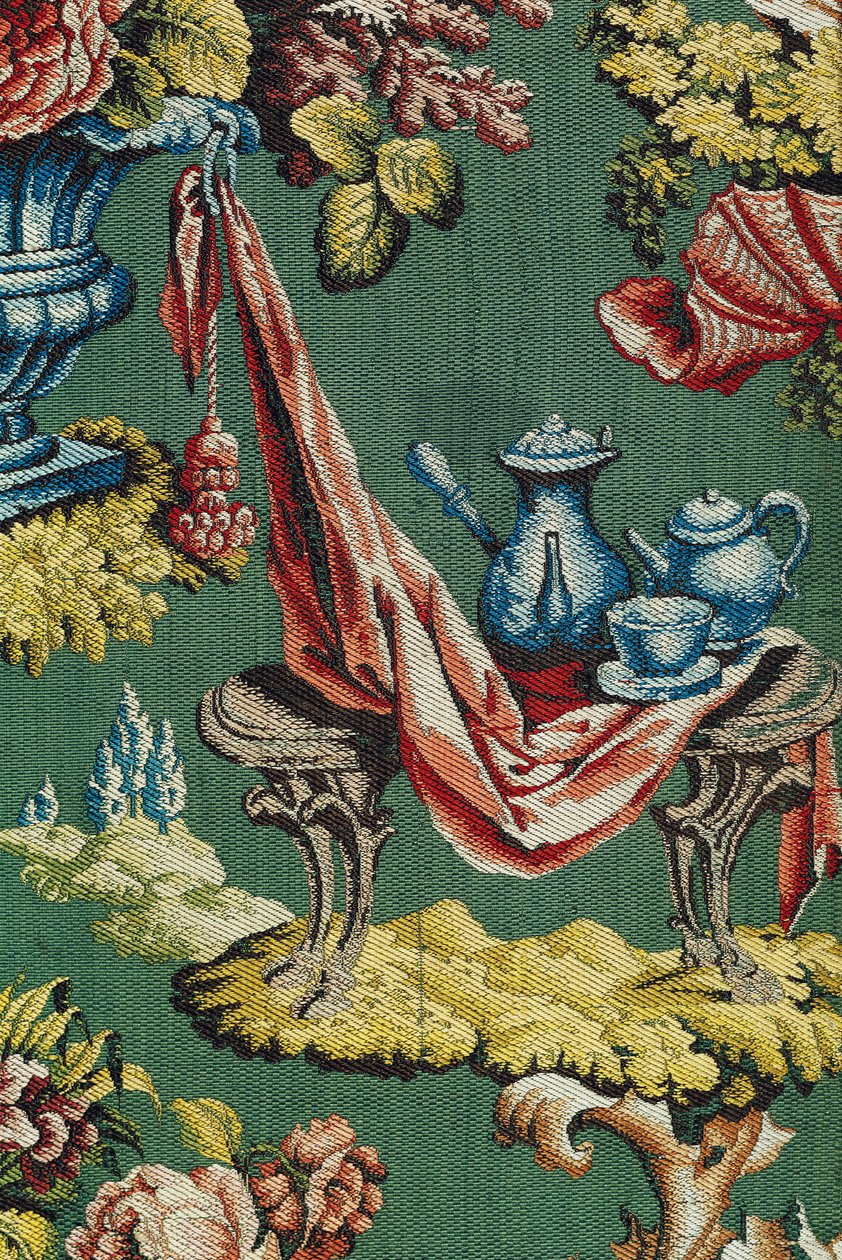 Tessuto raffigurante una cioccolatiera e una teiera, Officina di Lione, c.1730 da French School