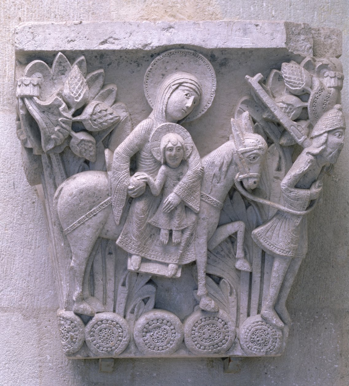 Fuga in Egitto, capitello originale dalla navata della cattedrale da French School