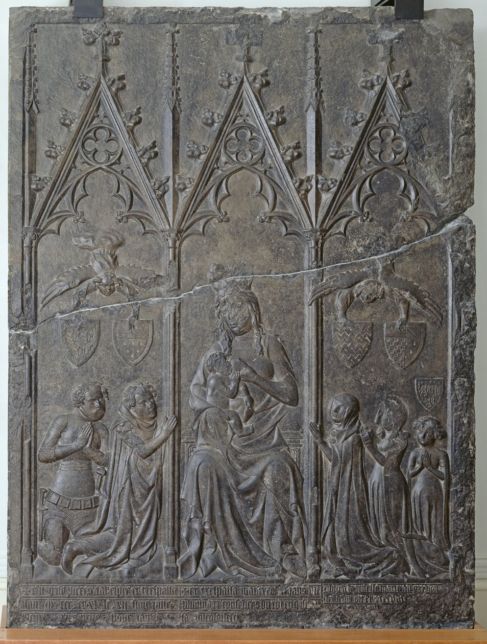 Stele funeraria della famiglia Sacquespee, dal cimitero di St. Nicaise ad Arras, 1376 da French School