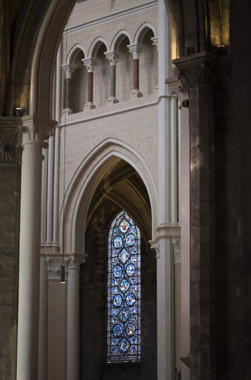 Dettaglio interno della cattedrale di Chartres da French School